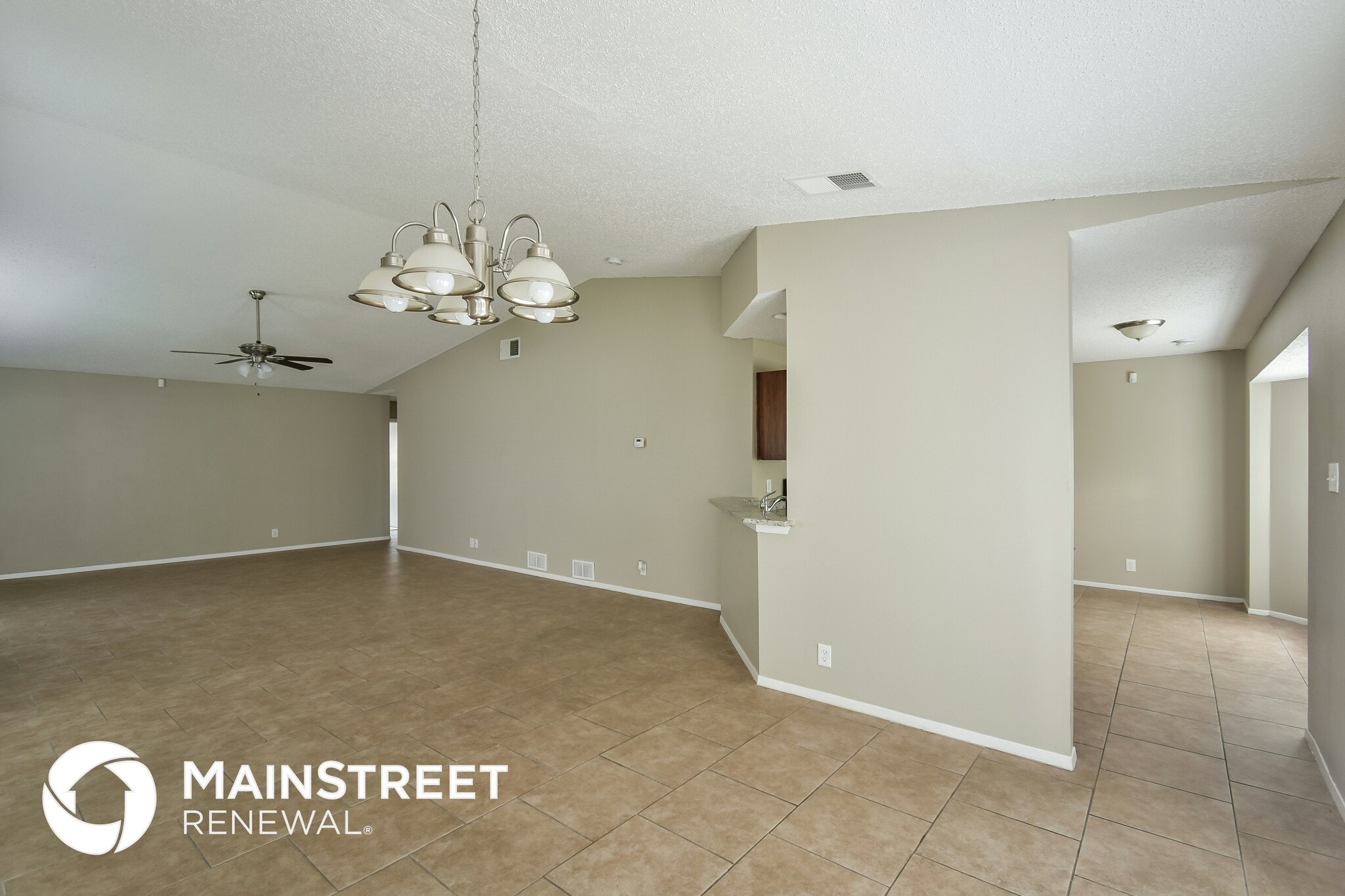 Building Photo - 9743 Fortune Ridge Dr