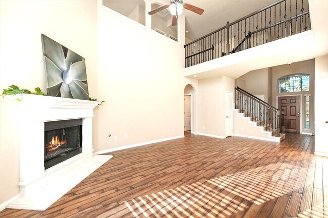 Building Photo - 91 West Wading Pond Circle