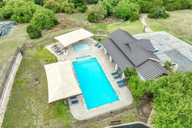 Building Photo - 146 Rock Cliff Ct