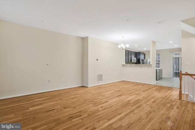 Building Photo - 1612 Fernwood Dr