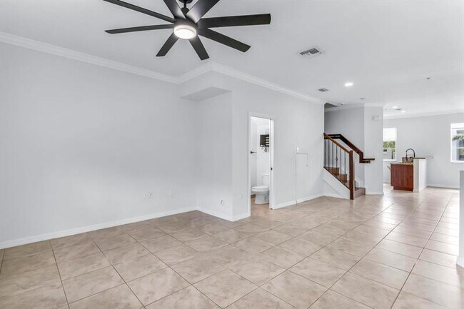 Building Photo - 12600 SW 50th Ct