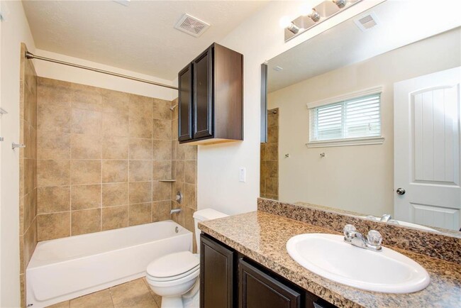 Building Photo - 2131 Tandy Park Way