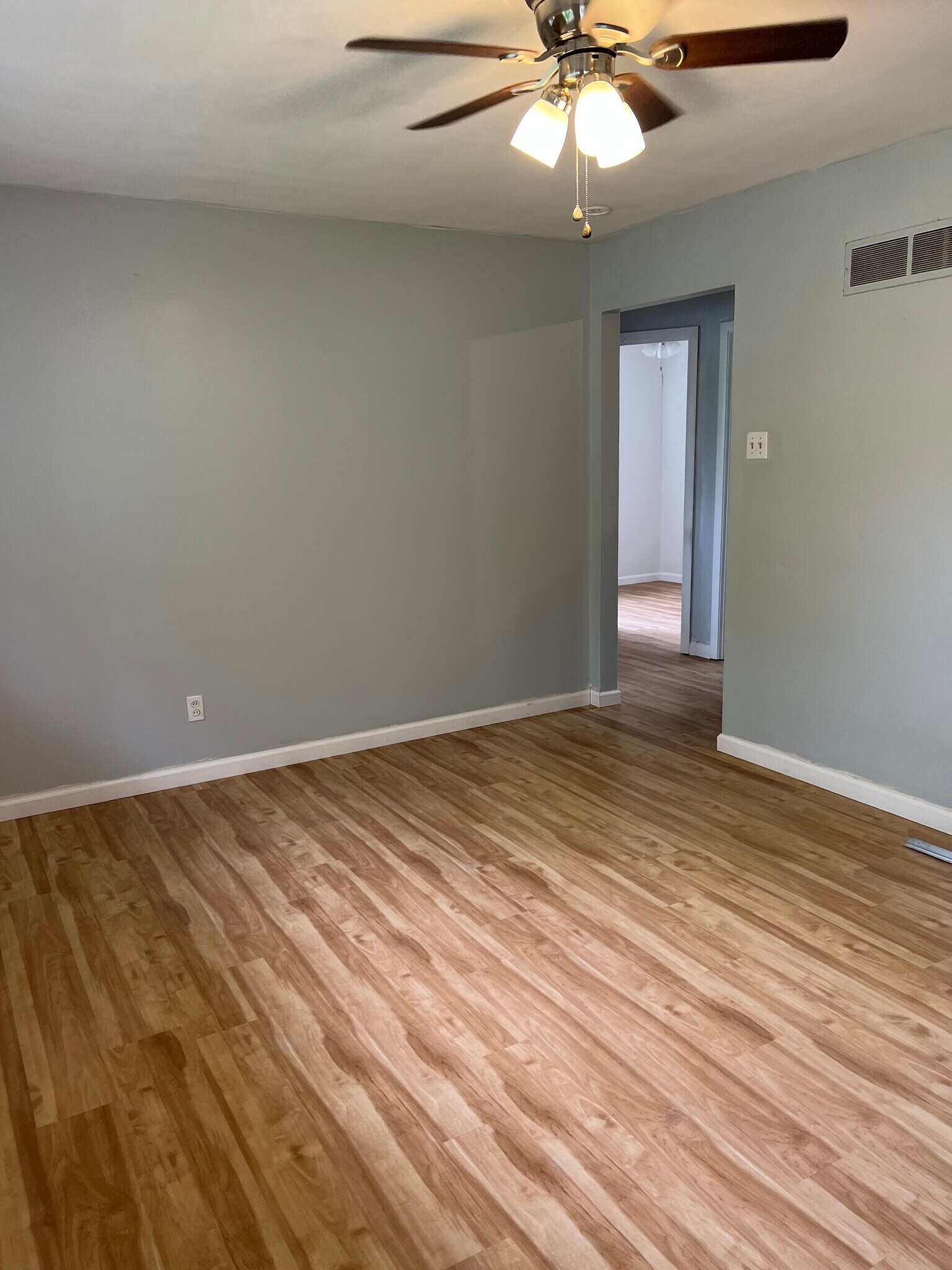 Living Room - 1112 Chargene