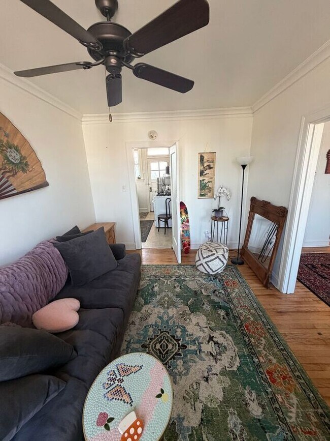 Building Photo - 1110 Curtiss St