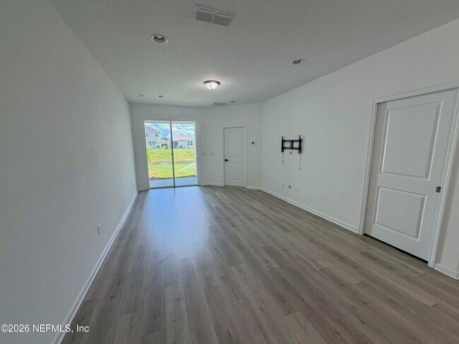 Building Photo - 716 Cherry Elm Dr