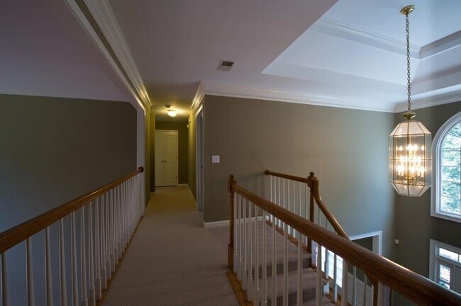 Building Photo - 5060 Gallatree Ln