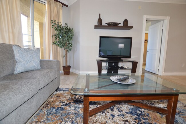 Building Photo - Meridian Furnished 2 Bd / 2 Ba Luxury Condo