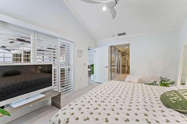 Building Photo - 125 Harbourside Cir