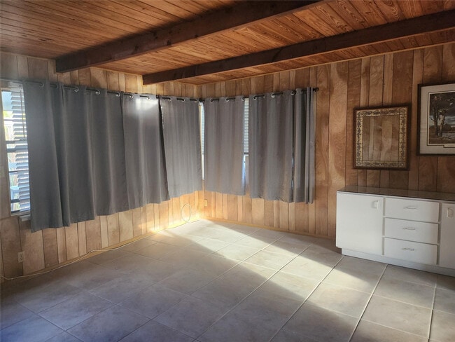 Building Photo - 1079 3rd St