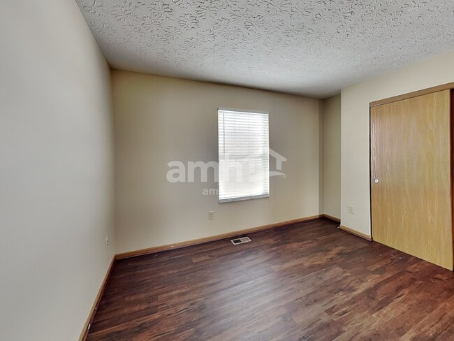 Building Photo - 514 Hannifin Dr