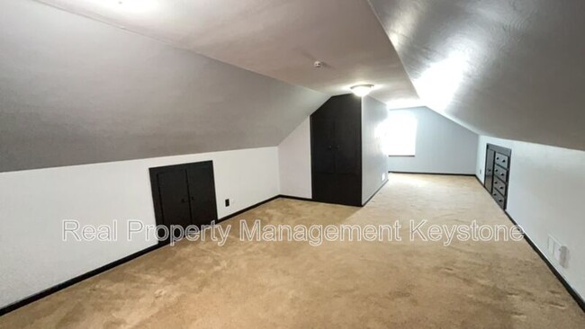Building Photo - 29 Hillman St