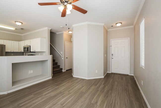 Building Photo - 2407 Character Ct