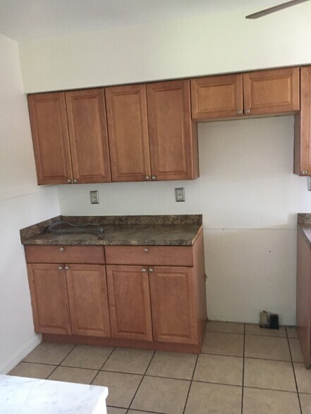 Building Photo - 1006 N 4th St