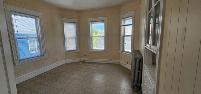Building Photo - Spacious Gorgeous Cambridgeport 4 Bed! Ava...