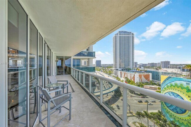 Building Photo - 1800 S Ocean Dr