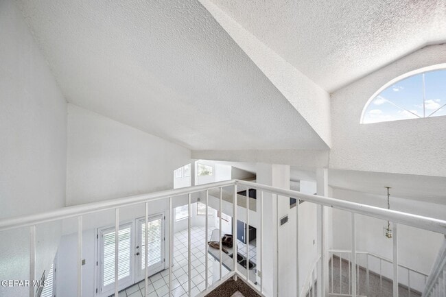 Building Photo - 11648 Lake Erie Dr