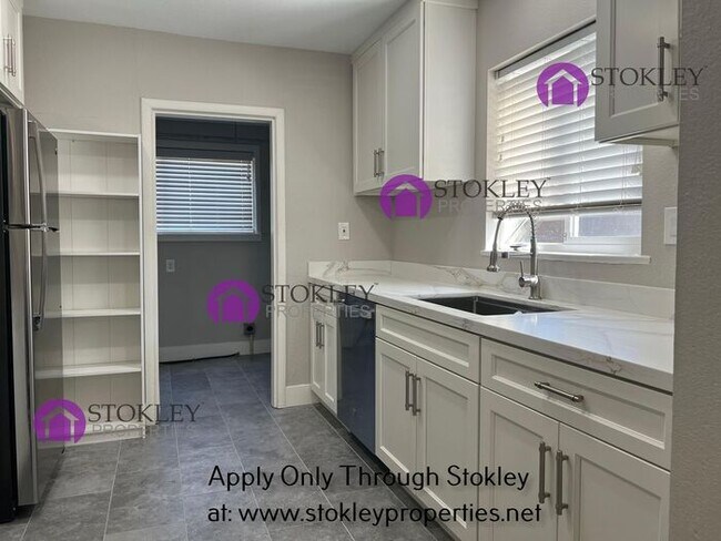 Building Photo - 1511 Jacobsen St