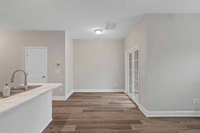 Building Photo - Townhome for Rent!