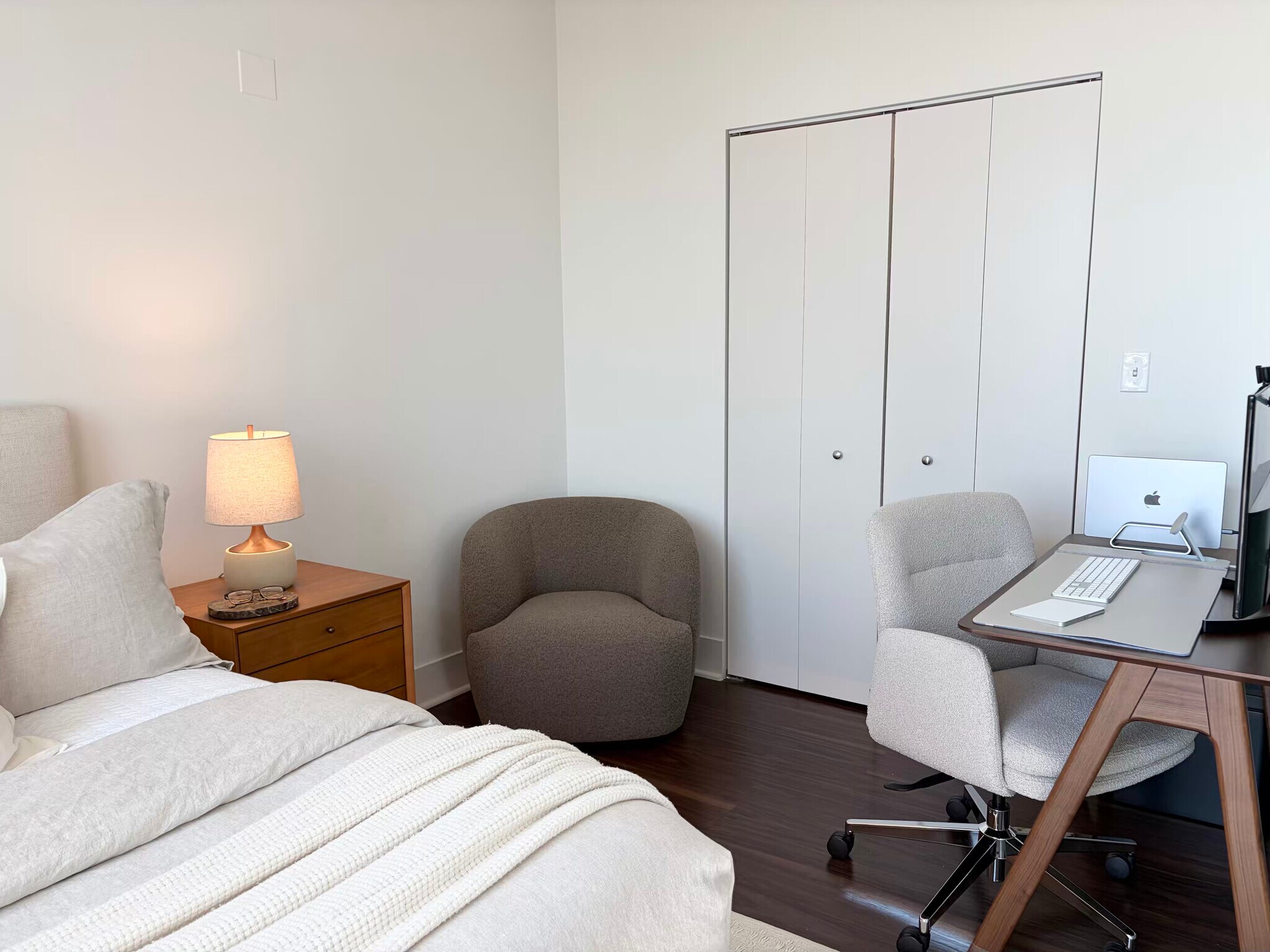 Bedroom Office - 1500 N Halsted St