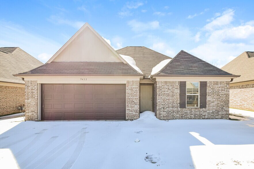 Building Photo - 9435 Darren Cir S