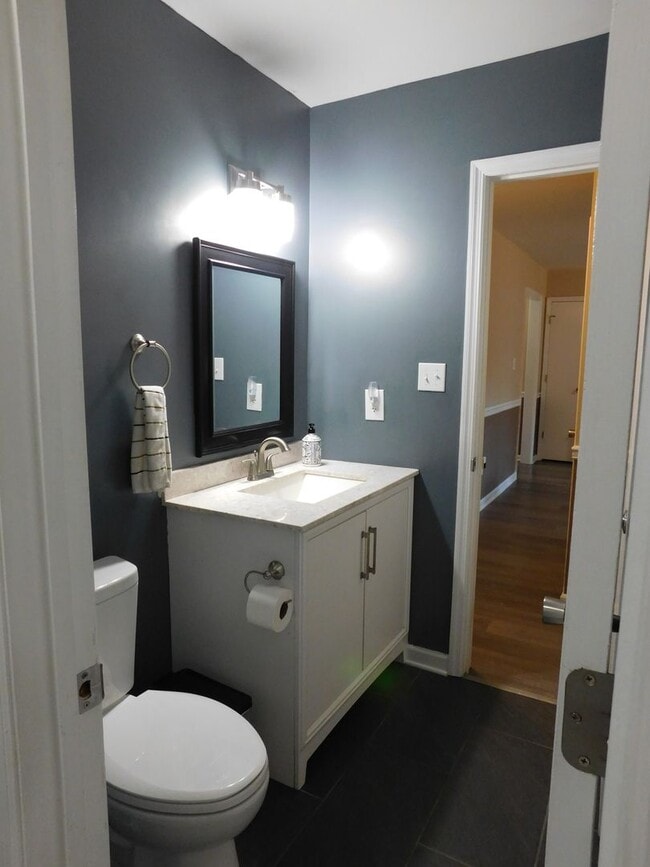 Building Photo - 842 Halifax Cir