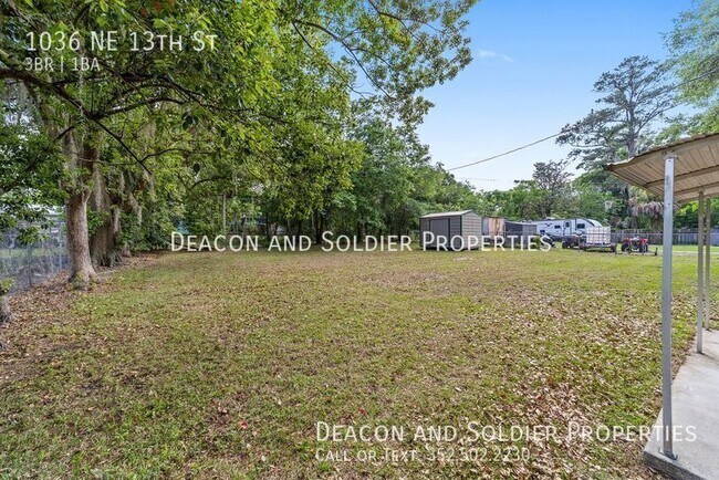 Building Photo - 1036 NE 13th St