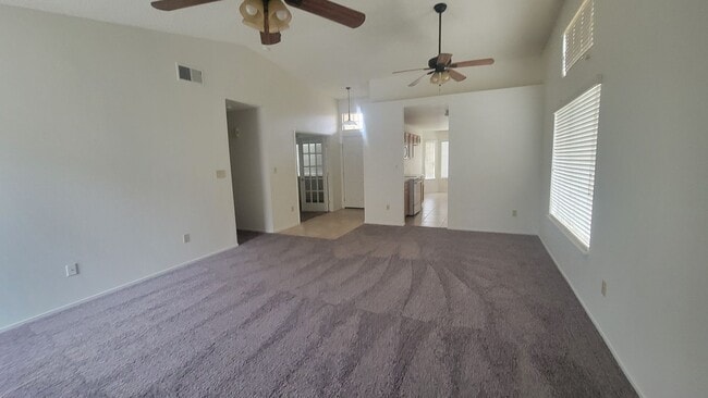 Building Photo - 921 Harvest Creek Rd