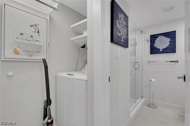 Building Photo - 9 High Point Cir N