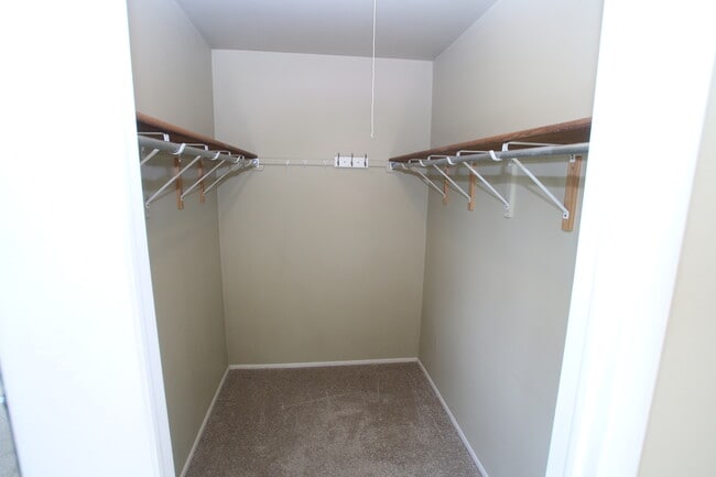 Building Photo - 99 Marble Hill Ct