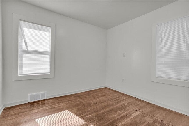 Building Photo - 14909 Griggs St