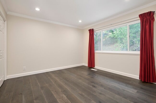Building Photo - For Rent: Spacious Belmont Home with Upgra...