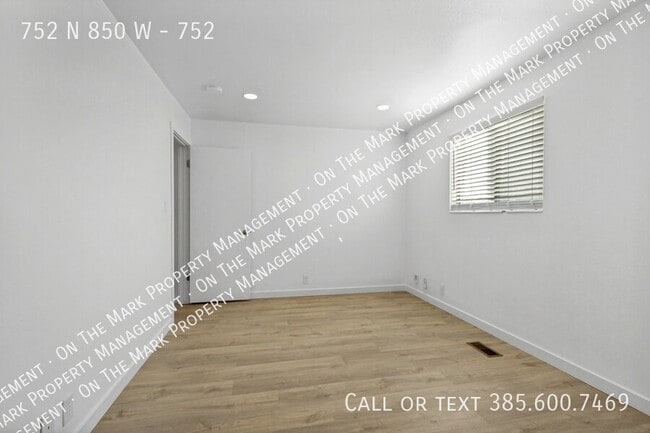 Building Photo - 752 N 850 W St