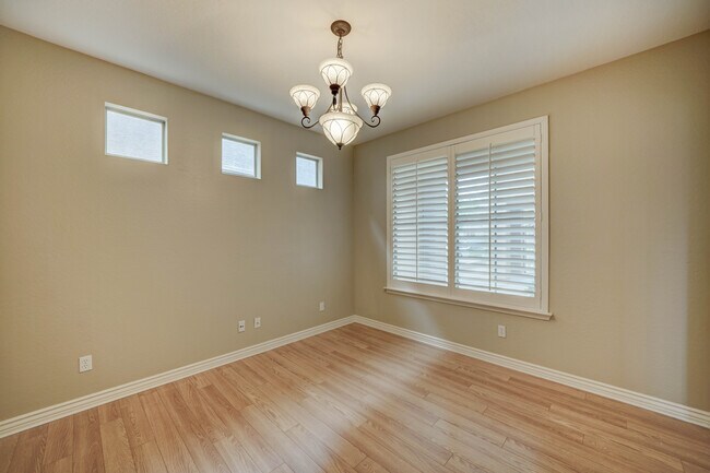 Building Photo - 8503 W Coyote Dr