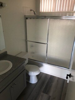 Building Photo - 11211 Greenlawn Ave