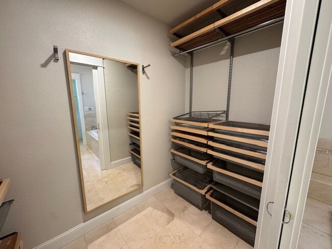 Building Photo - Beautiful updated single level Lafayette h...