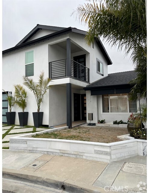 Building Photo - 16222 Huxley Cir