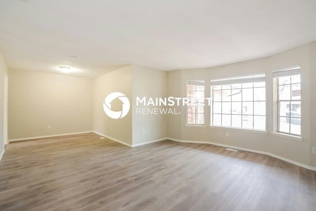 Building Photo - 3 Bedroom Pet-Friendly Home in OKLAHOMA CITY, OK with Main Street Renewal