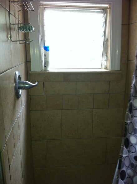 Building Photo - 266 Shelmire St