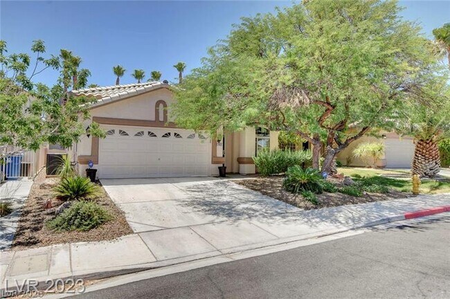 Building Photo - 1465 Verde Triandos Dr