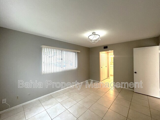 Building Photo - 4611 W Fig St