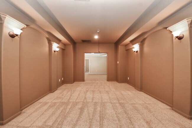 Building Photo - 9427 Sapphire Bay Ln