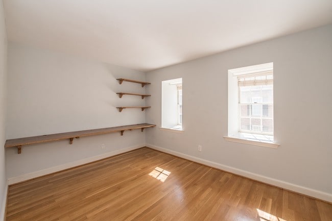 Building Photo - Available Now! Modern Row House in the Heart of Foggy Bottom with 1 Car Garage!