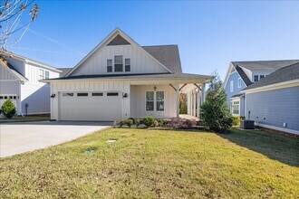 Building Photo - 3 Bedroom 3 Bath Luxury House in Southwoood