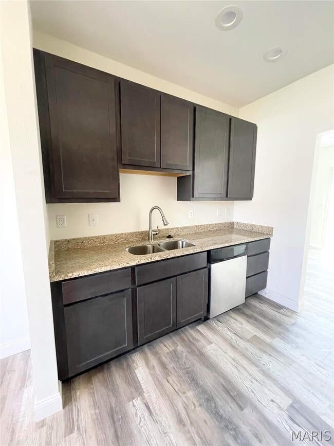 Building Photo - 720 Titan Dr