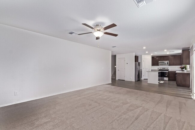 Building Photo - Stunning 2-Story with Modern Living in Flo...