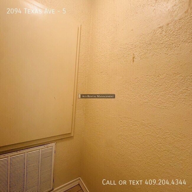 Building Photo - 2094 Texas Ave