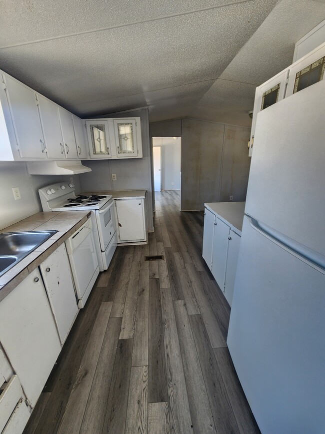 Building Photo - Conway Park