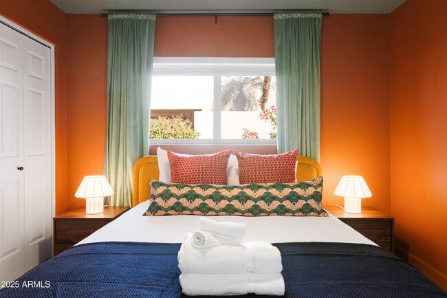 Building Photo - 12271 N 74th St