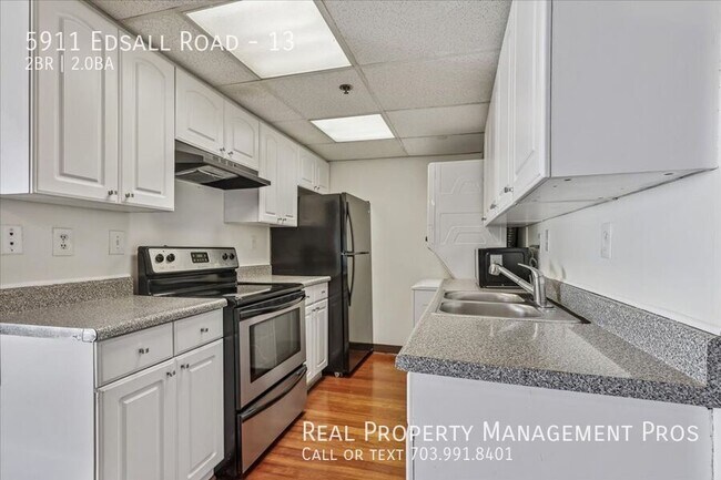 Building Photo - 5911 Edsall Rd