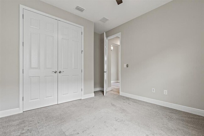 Building Photo - 5607 Limelight Dr